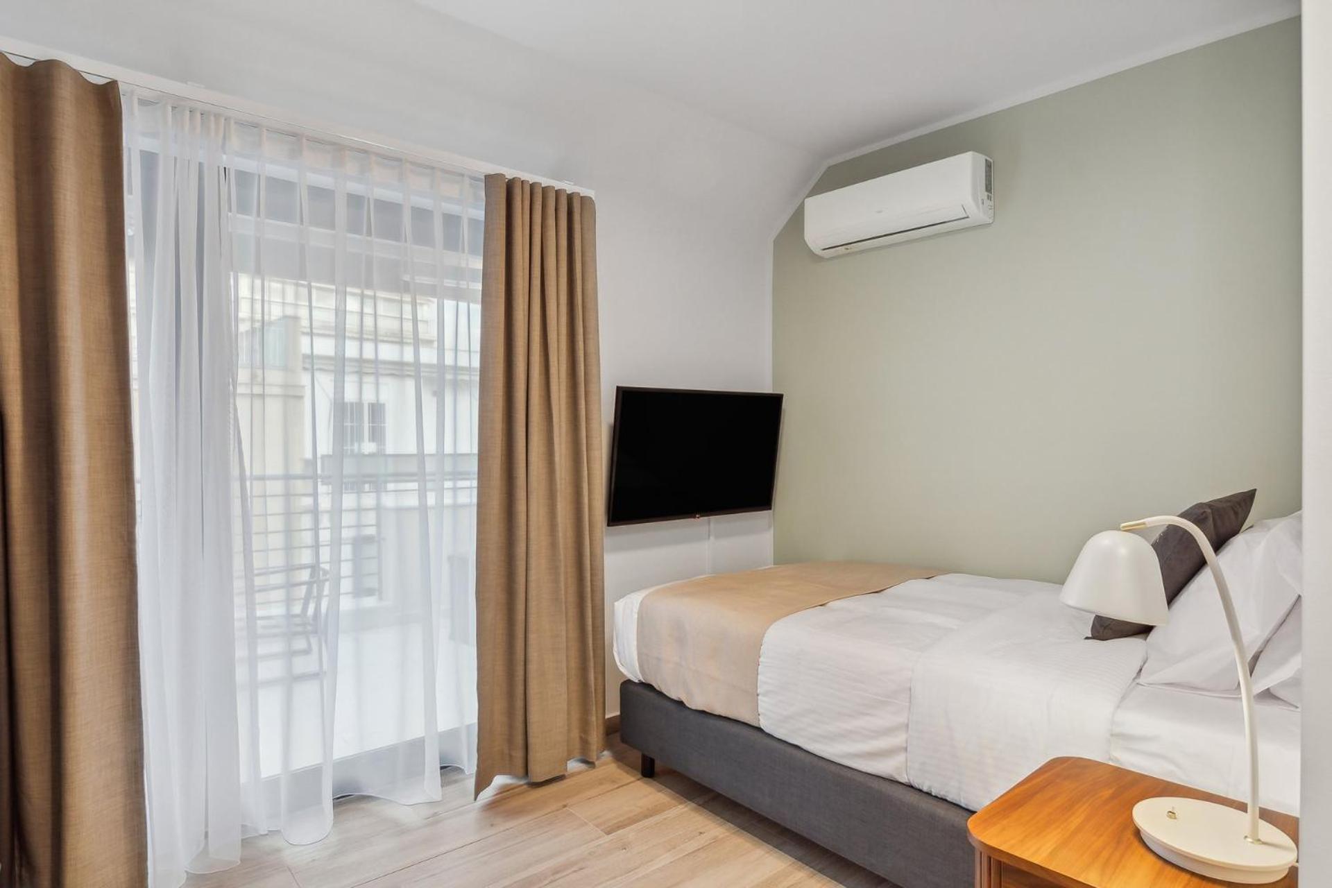 Limehome Athens Solonos City Center Room photo