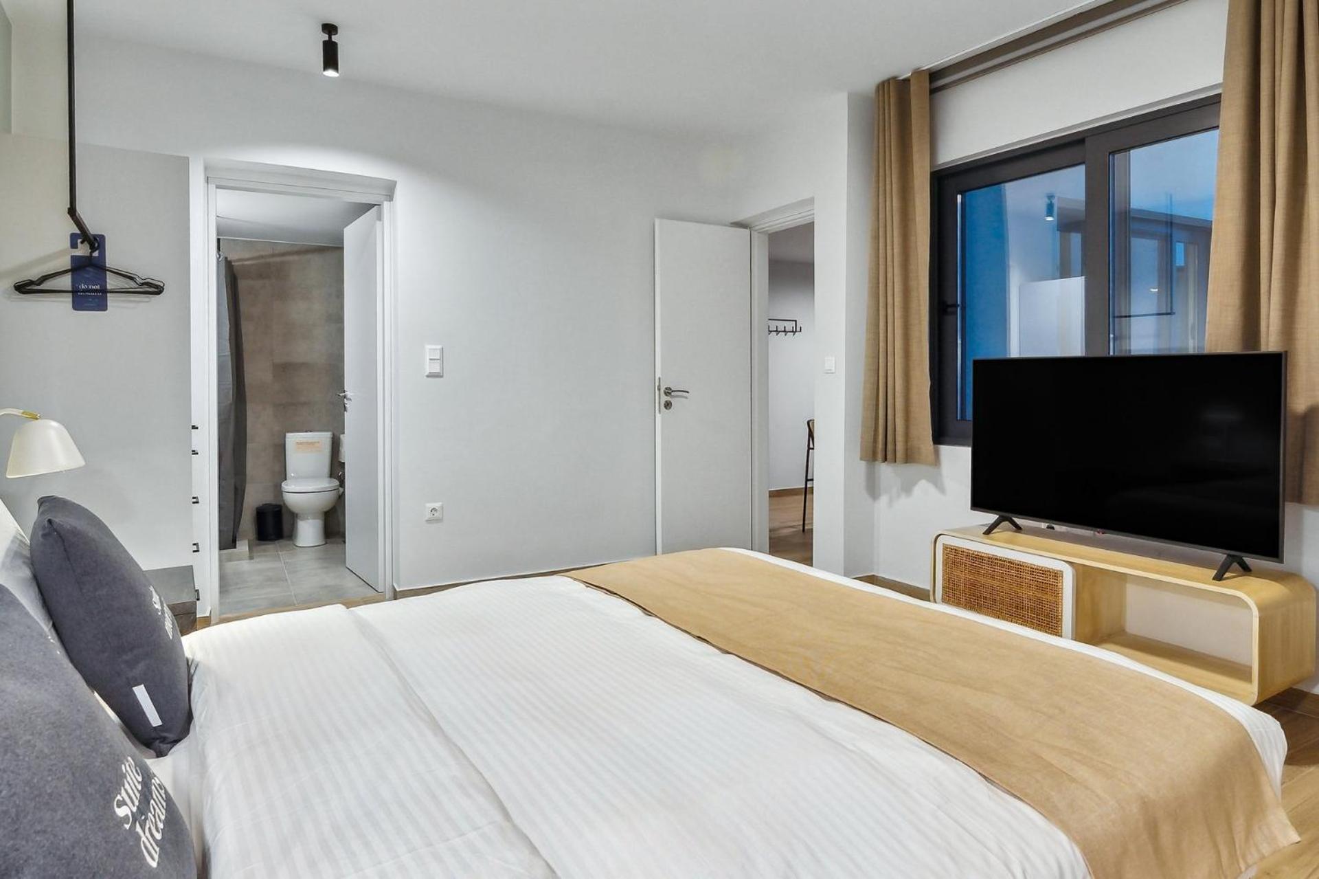 Limehome Athens Solonos City Center Room photo