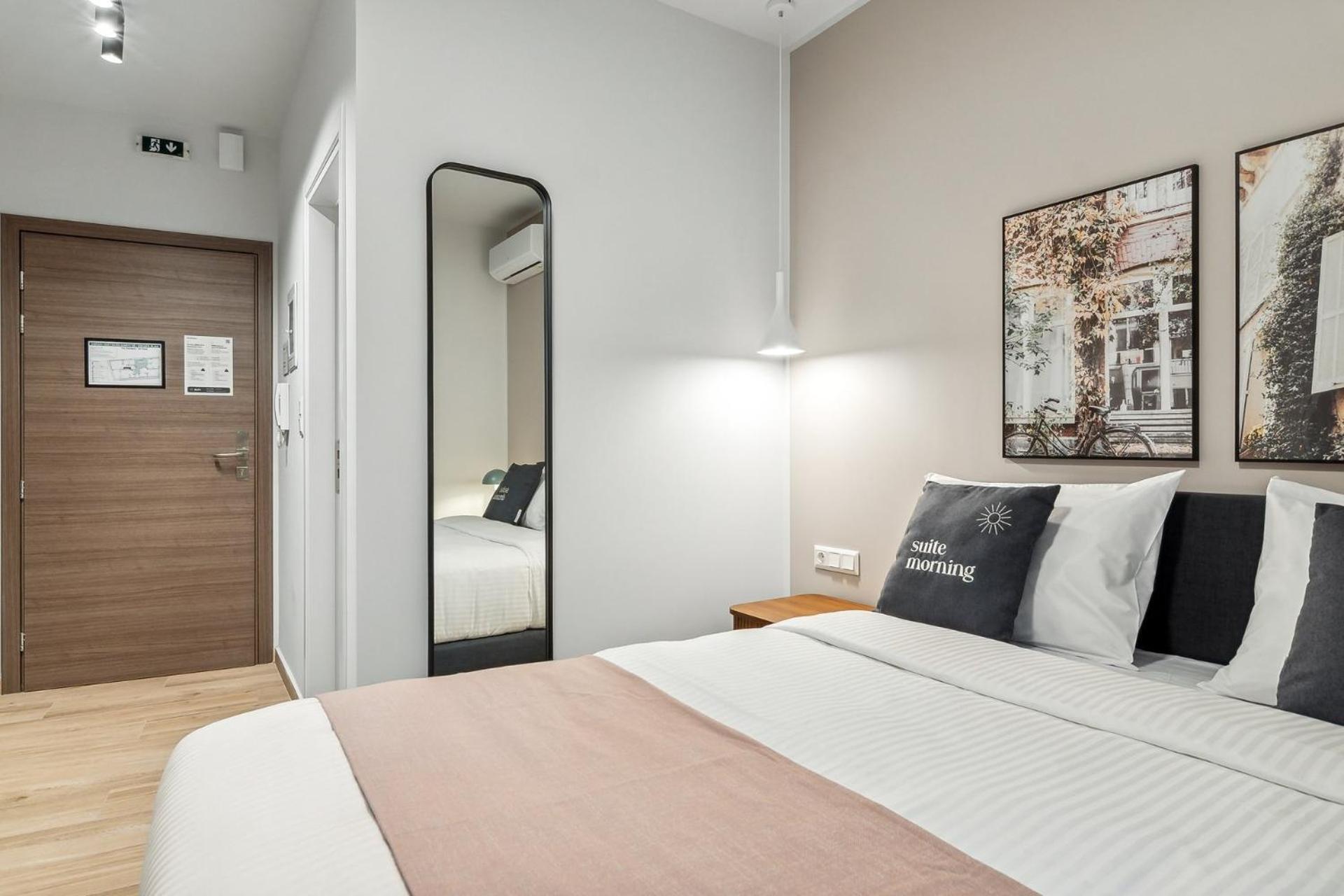 Limehome Athens Solonos City Center Room photo
